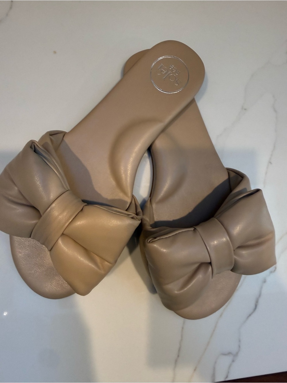 Bow-Knot Slide Sandals in Taupe